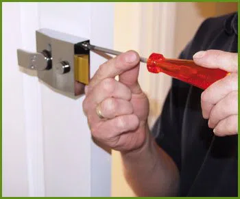 Neighborhood Locksmith Services West Bridgewater, MA 508-657-3237 - 10-lock-smiths