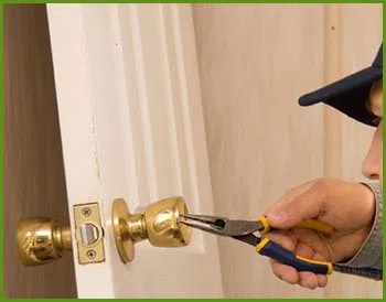 Neighborhood Locksmith Services West Bridgewater, MA 508-657-3237 - 4-fast-locksmith